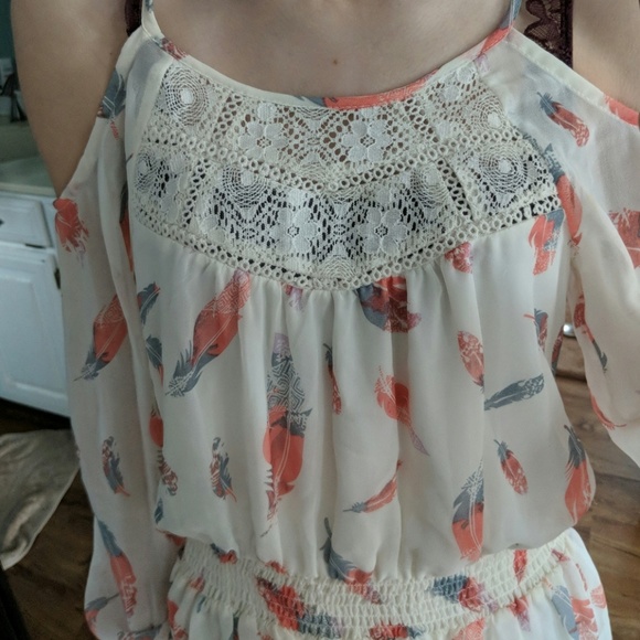 Cold Shoulder Dress - Picture 4 of 4